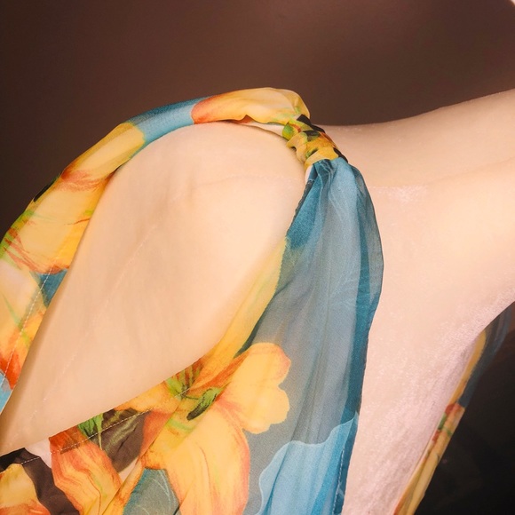 Dress - Picture 4 of 6